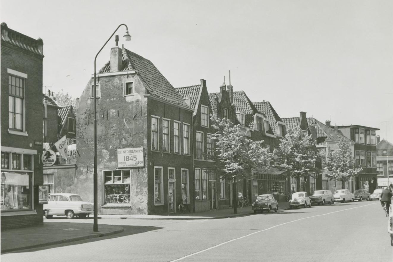 1962 hoek Oranjeboomstraat, vd Horst.jpg